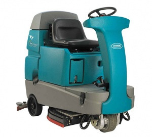 Tennant T7 80D поломоечная машина с сиденьем для оператора
